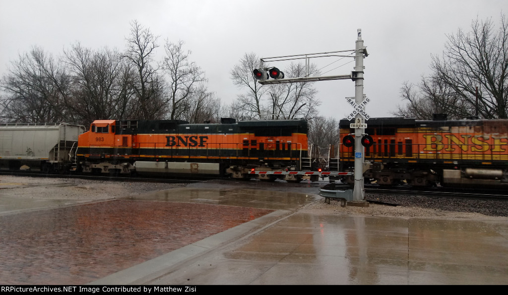 BNSF 983